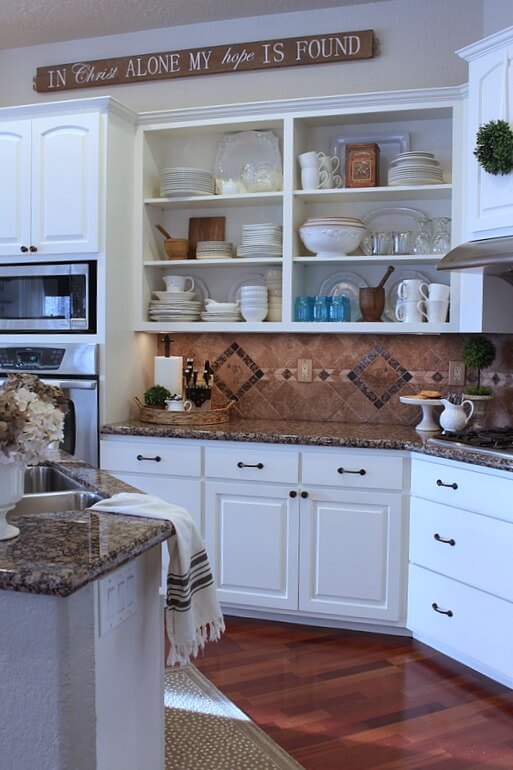 painted-cabinets-backsplash-view